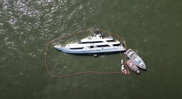 annapolis yacht capsized owner